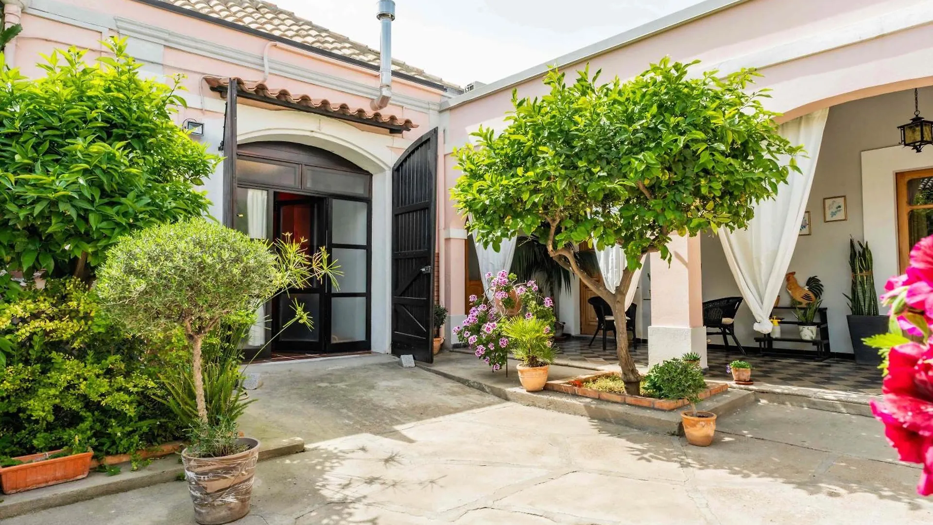 La Campidanese Villa Monserrato Holiday home